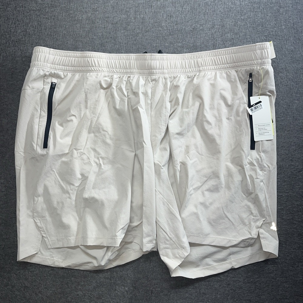 All in motion men's shorts light gray size XXL 7 inch zip pockets